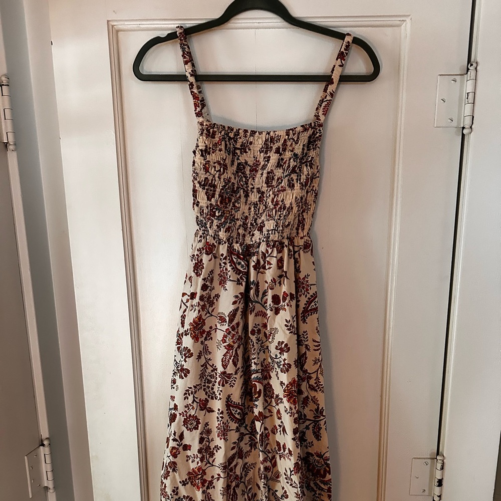 Old navy paisley maxi dress